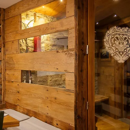 Apartment Central Courmayeur Prestige-Mont Blanc Escape *